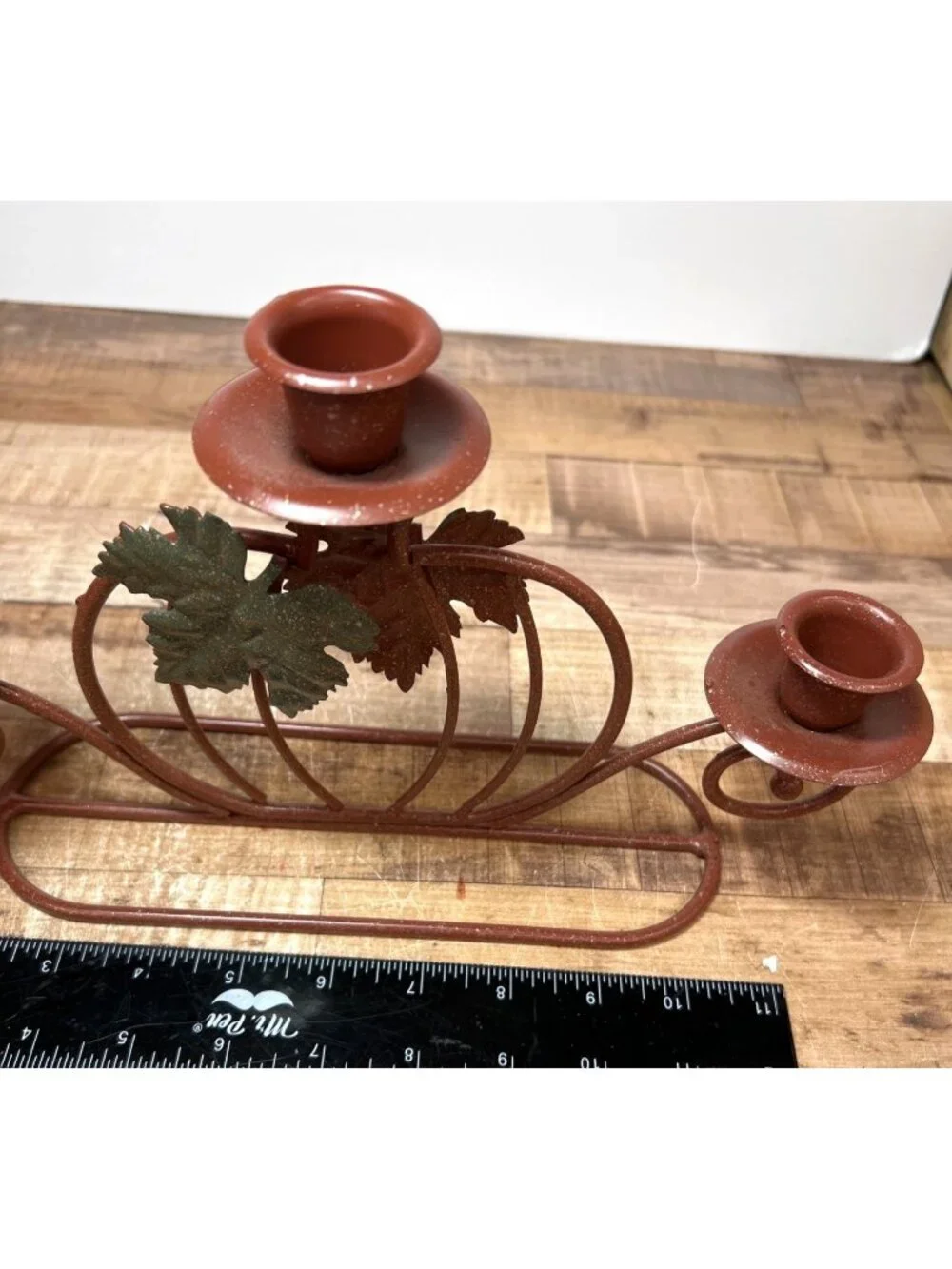 Pumpkin-Shaped Metal Candle Holder With Autumn Leaf Accents For 3 Taper Candles